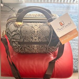 Marcy McKenna 2-in-1 Jet Setter Collection Beauty Case ~Mocha Python